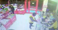 Kar maskeli 2 kişi marketi soydu