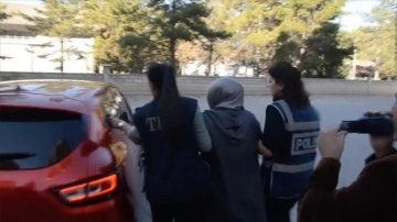 Karaman'da firari FETÖ hükümlüsü kadın evinin kilerindeki gizli bölmede yakalandı