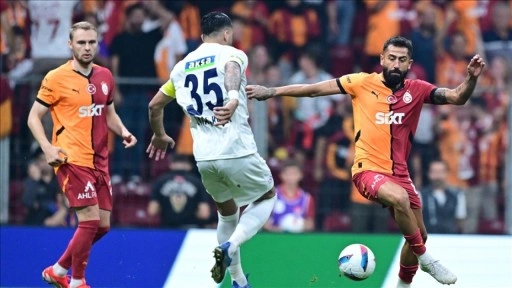 Kasımpaşa maçında son dakikada yıkılan Galatasaray, ilk kez puan kaybetti