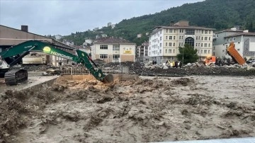 Kastamonu’da 1, Samsun'da 5, Sinop'ta 2 ilçede şiddetli yağış nedeniyle okullar tatil edil