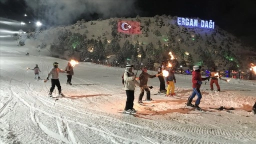 Kayak merkezlerinde en fazla kar kalınlığı 82 santimetreyle Ergan'da ölçüldü