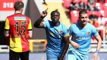 Kayserispor deplasmanda Göztepe'yi 2-1 yendi