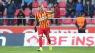 Kayserispor'un vazgeçilmezi Chery gol yükünü de sırtladı