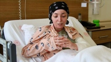 "Kelebek hastası" kolundaki tümörden Eskişehir Şehir Hastanesindeki operasyonla kurtuldu