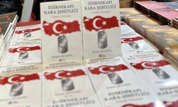 Kenan Akansel “Edirnekapı Kara Şehitliği -Cennet Yolcuları”nın ardından yeni kitabı için çalışıyor
