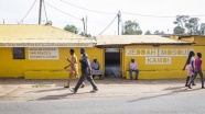 Kenya'da bazı cami ve kiliseler sarıya boyandı