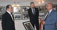 Kıbrıs Milli Eğitim ve Kültür Bakanı Özyiğit’ten sergi ziyareti