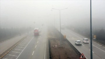 'Kilit kavşak' Kırıkkale'de yoğun sis etkili oluyor