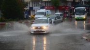 Kırklareli ve Edirne'de sağanak yağış etkili oldu