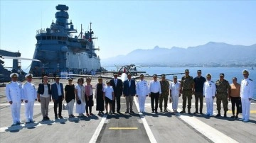 KKTC Cumhurbaşkanı Tatar, TCG ANADOLU gemisini ziyaret etti