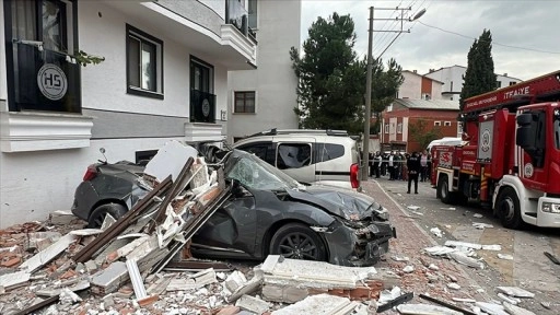 Kocaeli'de bir evde doğal gaz patlaması sonucu 7 kişi yaralandı