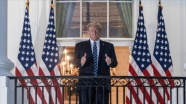 Kovid-19 tedavisi devam eden Trump'ın Oval Ofis'e gitmesi tepkilere neden oldu