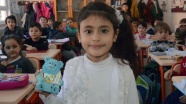 Küçük Banu'dan Suriyeli kardeşleri için anlamlı yardım