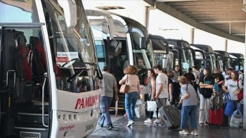 Kurban Bayramı nedeniyle konulan 12 bin ek otobüs seferinin biletleri satışa sunuldu