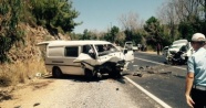 Kuşadası’nda trafik kazası, 2 ölü 3’ü ağır 7 yaralı