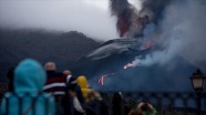 La Palma Adası&#039;nda 19 Eylül&#039;den beri aktif olan yanardağdan lav akışı sürüyor
