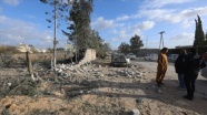 Libya'daki darbeci Hafter güçleri Zaviye kentini bombaladı: 2 ölü