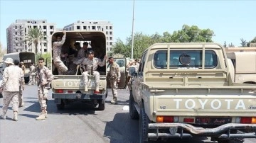 Libya’nın Zaviye kentinde, Tunus yolunun kapatılmasıyla artan gerginlik sürüyor