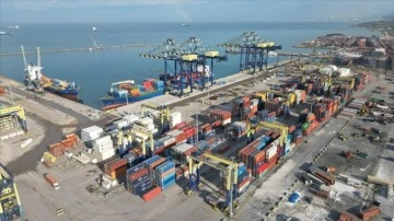 Limanlarda elleçlenen yük ve konteyner miktarı arttı