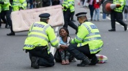 Londra'da gergin protesto