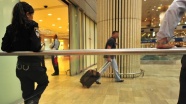 Londra'da havalimanında terör gözaltısı
