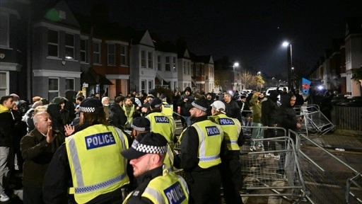 Londra'da PKK'ya yönelik operasyonda gözaltına alınan 7 kişiden 6'sı tutuklandı