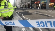 Londra'da terörle bağlantılı olduğu belirtilen olayda polis bir kişiyi vurdu