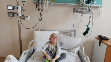 Lösemi hastası 4 yaşındaki Ömer'e babasının kök hücresi "hayat" olacak