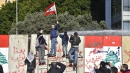 Lübnan&#039;ın birçok kentinde ekonomik kriz protesto edildi