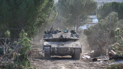 Lübnan ordusu ülkenin güneyinde İsrail'in çekildiği beldelere konuşlanıyor