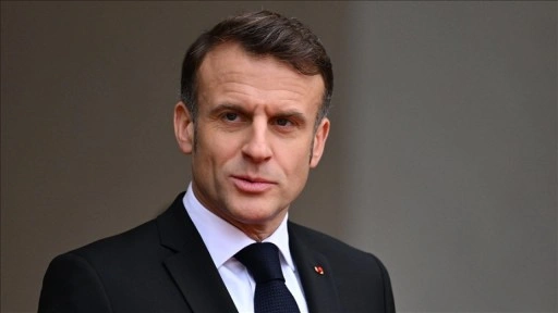 Macron, 2030'a kadar yapay zeka alanında 100 bin araştırmacının eğitilmesini istiyor