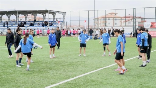 Malatya'da 15 Yaş Altı Kız Milli Futbol Takımı seçmeleri yapıldı