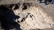 Malazgirt Savaşı alanının tespiti için açılan mezarlarda kemik kalıntılarına rastlandı