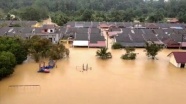 Malezya&#039;daki sel baskınlarında tahliye edilenlerin sayısı 20 bine yaklaştı