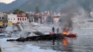 Marinada 3 yatın kül olduğu yangında 1 kişi öldü