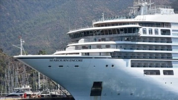 Marmaris'e 'Seabourn Encore' 586 yolcusuyla geldi