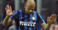Melo Inter'i yaktı, Lazio 7 hafta sonra galip