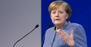 Merkel, ilk AB-Arap Ligi Zirvesi için Mısır'a gitti