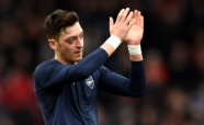 Mesut, Arsenal'i reddetti, Barcelona devreye girdi