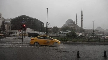 Meteoroloji'den İstanbul, Kocaeli ve Sakarya için kuvvetli sağanak uyarısı