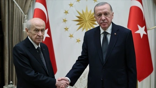 MHP Genel Başkanı Bahçeli'den Cumhurbaşkanı Erdoğan'a tebrik telefonu