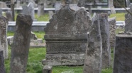 &#039;Milletlerin tapu senedi&#039; mezar taşları