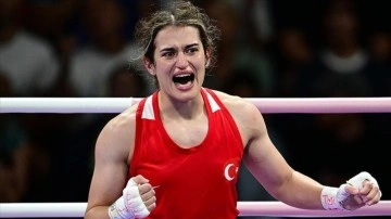 Milli boksör Kahraman, olimpiyat madalyasını garantiledi