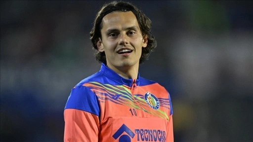 Milli futbolcu Enes Ünal, ön çapraz bağ operasyonu geçirdi