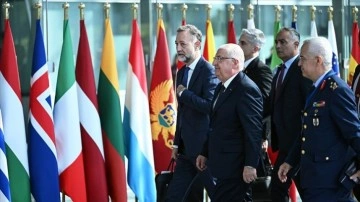 Milli Savunma Bakanı Güler, NATO Karargahı'nda temaslarda bulunuyor