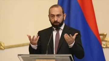 Mirzoyan: Bir aylık yoğun çalışmayla süreci tamamlayıp Azerbaycan'la anlaşmayı imzalayabiliriz