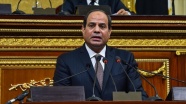 Mısır Cumhurbaşkanı Sisi'nin 2030'a kadar görevde kalmasının yolu açıldı