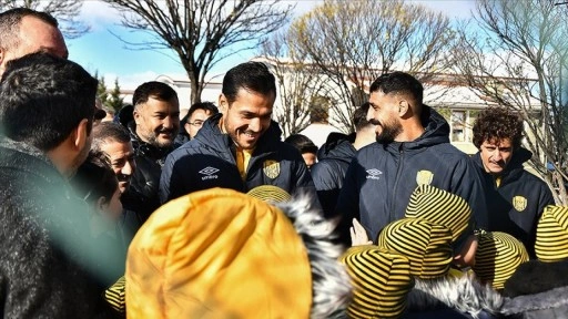 MKE Ankaragücü'nden Ankara Çocuk Evleri Sitesi'ne ziyaret