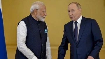 Modi'nin Rusya ziyaretini değerlendiren uzmanlar, Hindistan'ın dengeli hareket ettiğini söyledi
