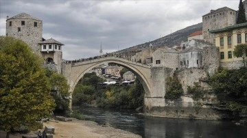 Mostar Köprüsü'nün yıkılışını "hafızalara kazıyan" kameraman o gün yaşananları unutam